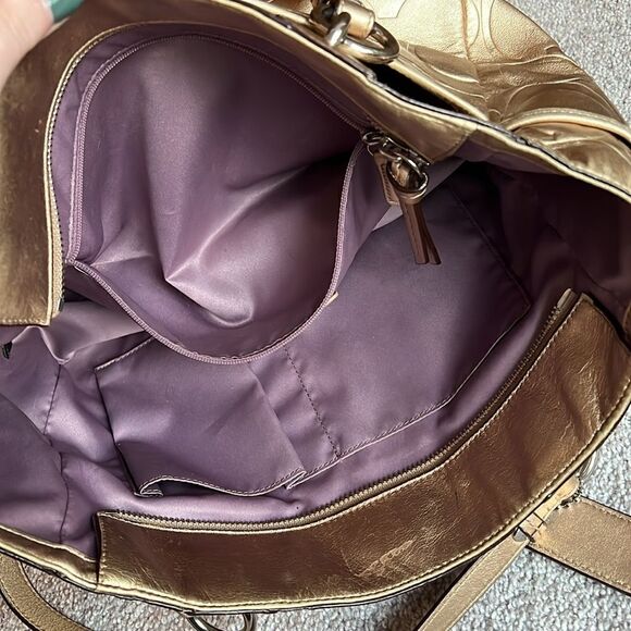Vintage COACH Authentic Metallic Gold Embossed Purse / Bag - Picture 6 of 15